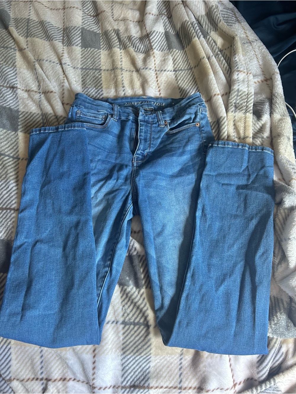 American Eagle high rise Women’s Jeans